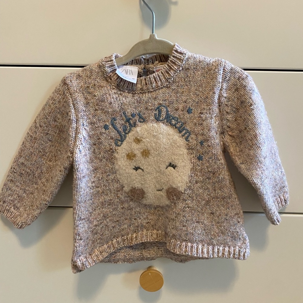 Zara “Let’s Dream 🌝 “ sweater 6-9 months